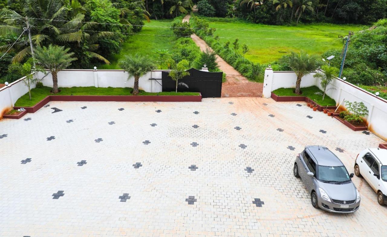 אודופי Castle Home Stays מראה חיצוני תמונה
