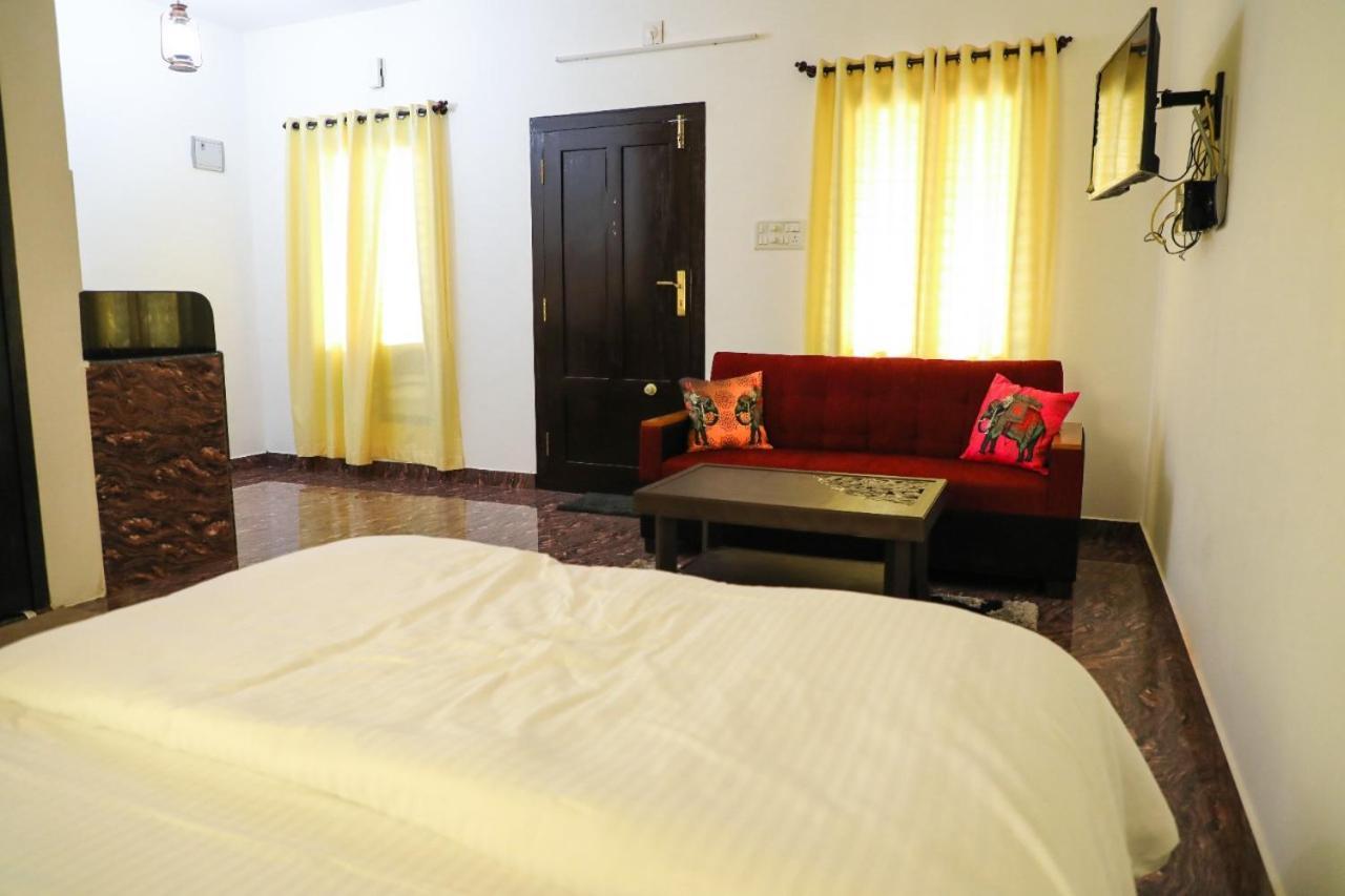 אודופי Castle Home Stays מראה חיצוני תמונה