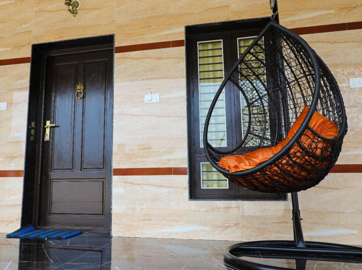 אודופי Castle Home Stays מראה חיצוני תמונה